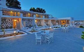 Adamas Hotel